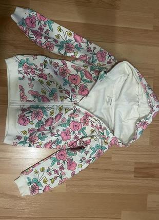 Для девочки кофточка на молнии