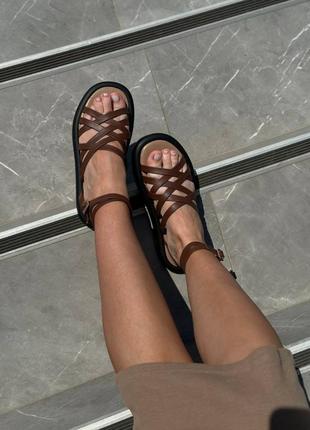 Женские кожаные босоножки шоколад римлянки