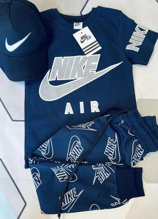Спортивний костюм для хлопчика літній nike трійка з кепкою
