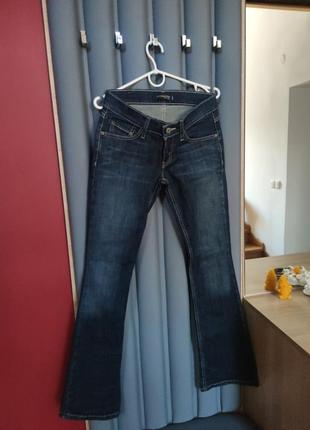 Джинси levi's