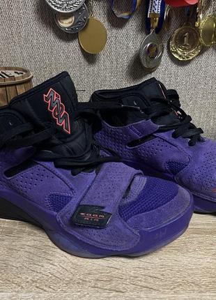 Кроссовки баскетбольные nike jordan zion 2 фиолетовые4 фото
