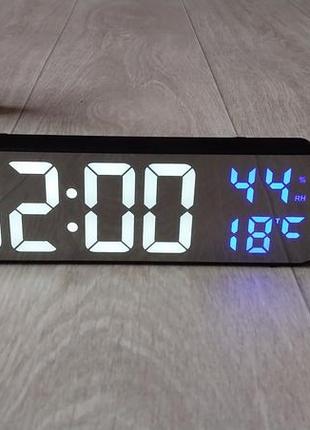 Часы электронные настольные настенные 23 см. зеркальные.