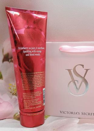 Зволожуючий лосьйон для тіла та рук berry spill victoria's secret2 фото