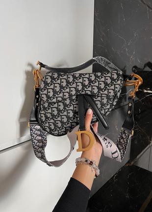 Сумка в стилі christian dior saddle