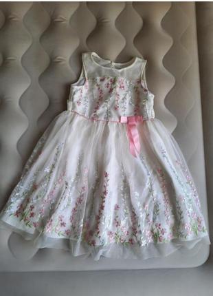 Сукня, святкова сукня