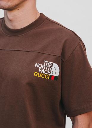 Мужская футболка хлопковая  the north face x gucci 100% cotton / нортфейс гуччи коричневая летняя одежда2 фото