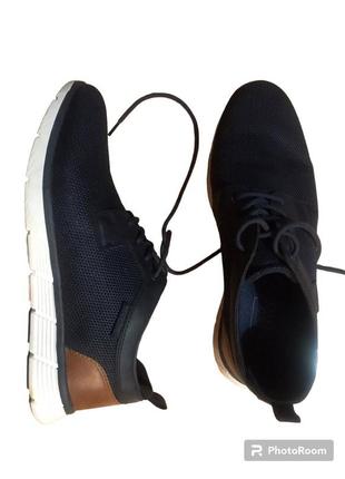 Кросівки чоловічі на розмір 43.