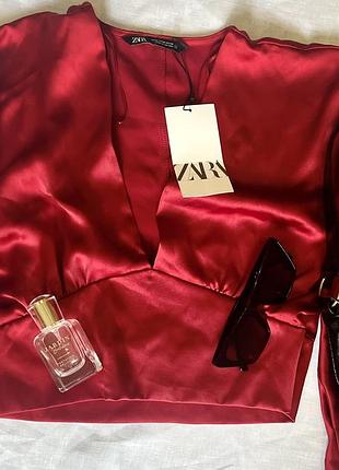 Топ атласний zara