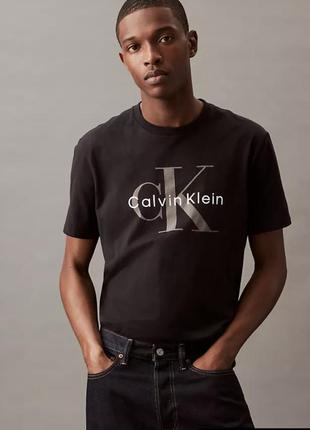 Calvin klein чоловіча футболка м