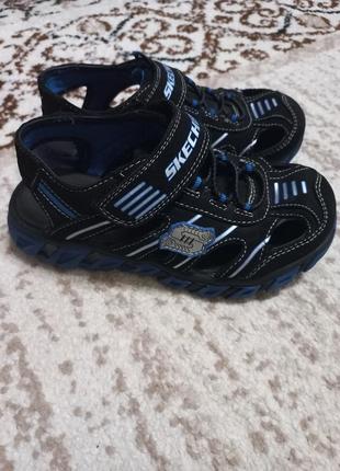 Фірмові босоніжки, сандалії з мігалками