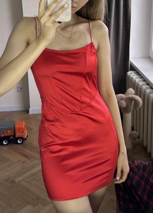 Червона сукня сарафан h&m в білизняному стилі