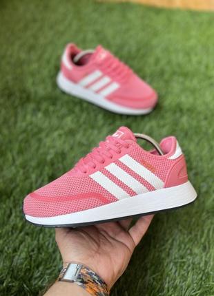 Женские кроссовки adidas