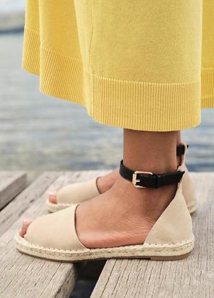 Босоножки zara