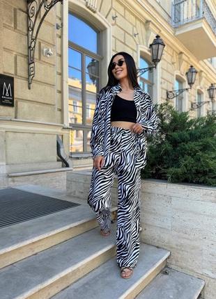 Костюм брючный