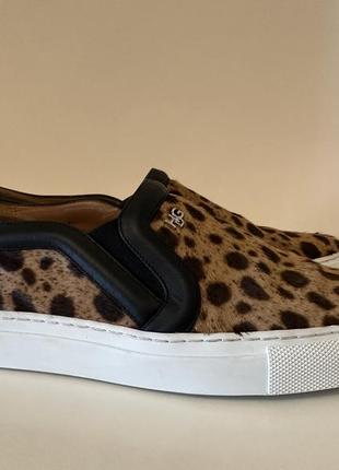 Слипоны лоферы givenchy ponyhair loafers slip on skate leopard.