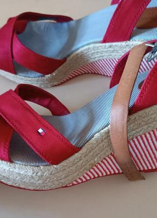Женские босоножки tommy hilfiger 41