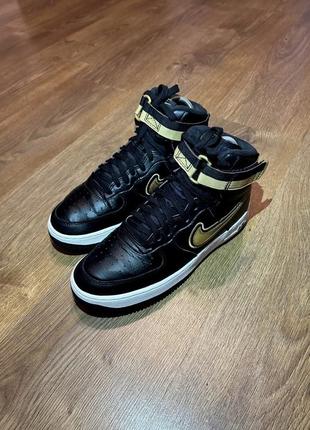 Кроссовки nike air force 1 high nba black metallic gold