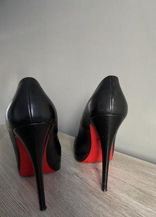 Туфлі чорні  christian louboutin2 фото