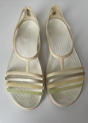 Босоножки crocs