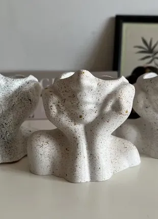 Кашпо нежная мечтательница