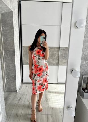 Сукня в квітковий принт