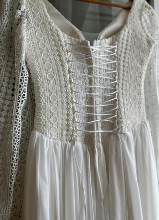Платье белое