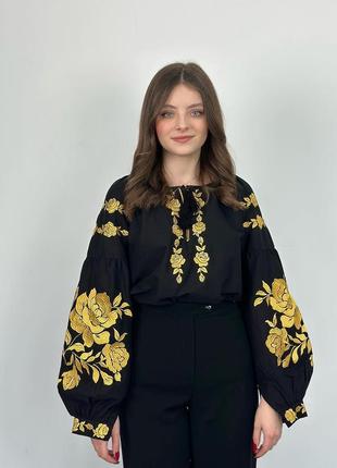 Вишиванка жіноча золота троянда