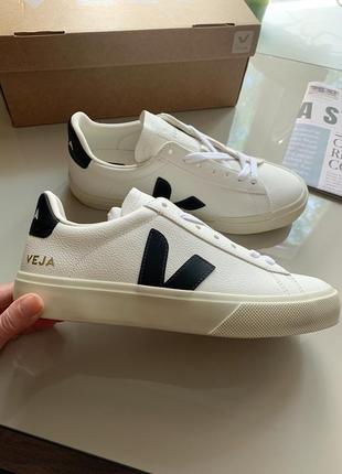 Кроссовки veja