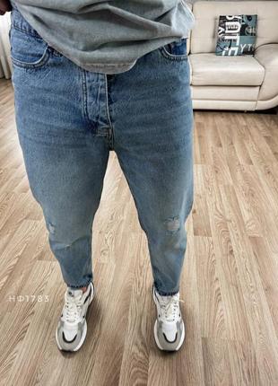 Чоловічі класичні джинси мом
