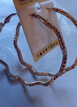 Золотые серьги-кольца оригинальной формы "fashion jewerly"