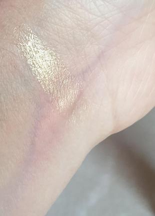 Lovely bumblebee body highlighter хайлайтер для лица и тела