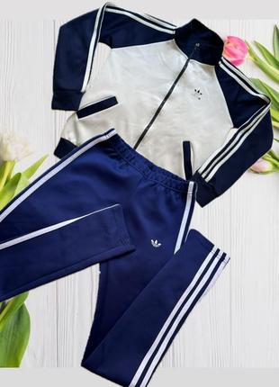 Жіночий спортивний костюм від adidas. розмір хс-с