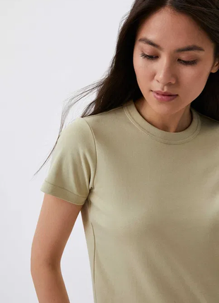 Футболка uniqlo