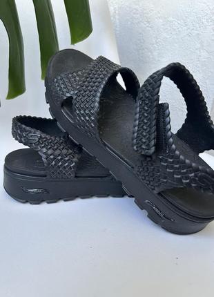 Skechers, black size 8 foamies: arch fit footsteps - life strides
