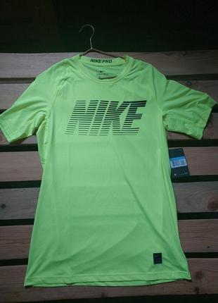 Нова футболка nike color розмір м