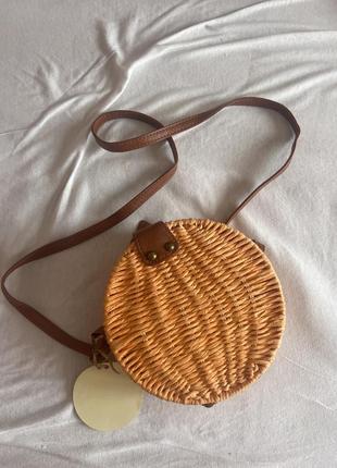Сумочка соломʼяна кругла