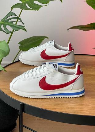 Отличные женские кроссовки nike cortez classic leather forest gump white белые