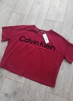 Calvin klein оригинал!  котоновая футболка с велюровым принтом футболка оверсайз футболка с новой коллекции calvin klein p.m