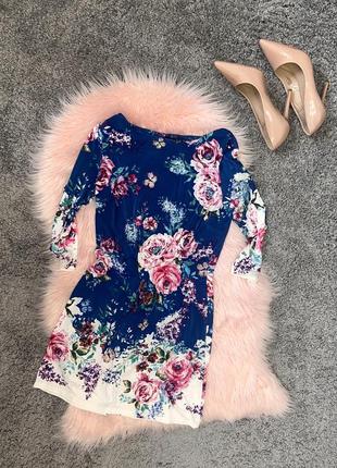 Эффектное, яркое платье, р. м