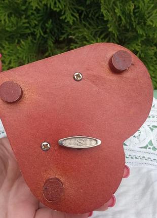 Шкатулка музыкальная из натурального дерева в идеальном состоянии.