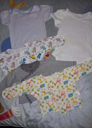 Лот распашонок и бодиков