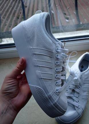 Нові кросівки adidas nizza platform w