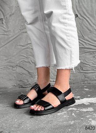 Чорні жіночі босоніжки