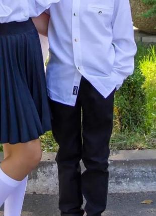 Джинси и рубашка