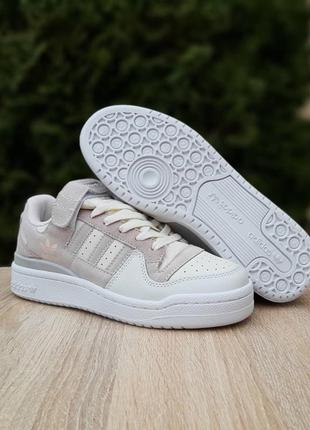 Жіночі шкіряні кросівки adidas forum 84 low white grey адідас форум низькі4 фото