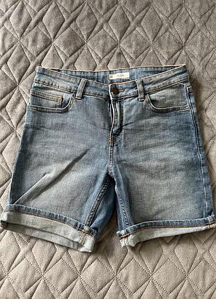 Джинсовые шорты