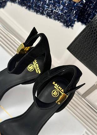 Босоножки balmain черные с золотым