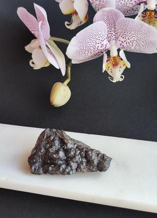 Камінь без оправи тектит 56*32*17 мм.