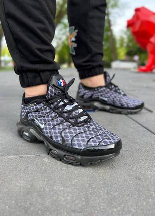 Чоловічі кросівки nike air max plus tn black blue white6 фото