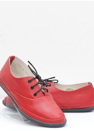 Жіночі туфлі mida